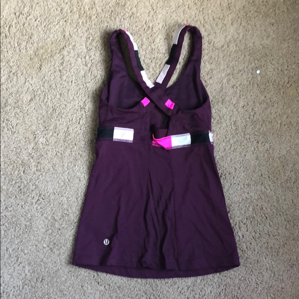 Lululemon workout top